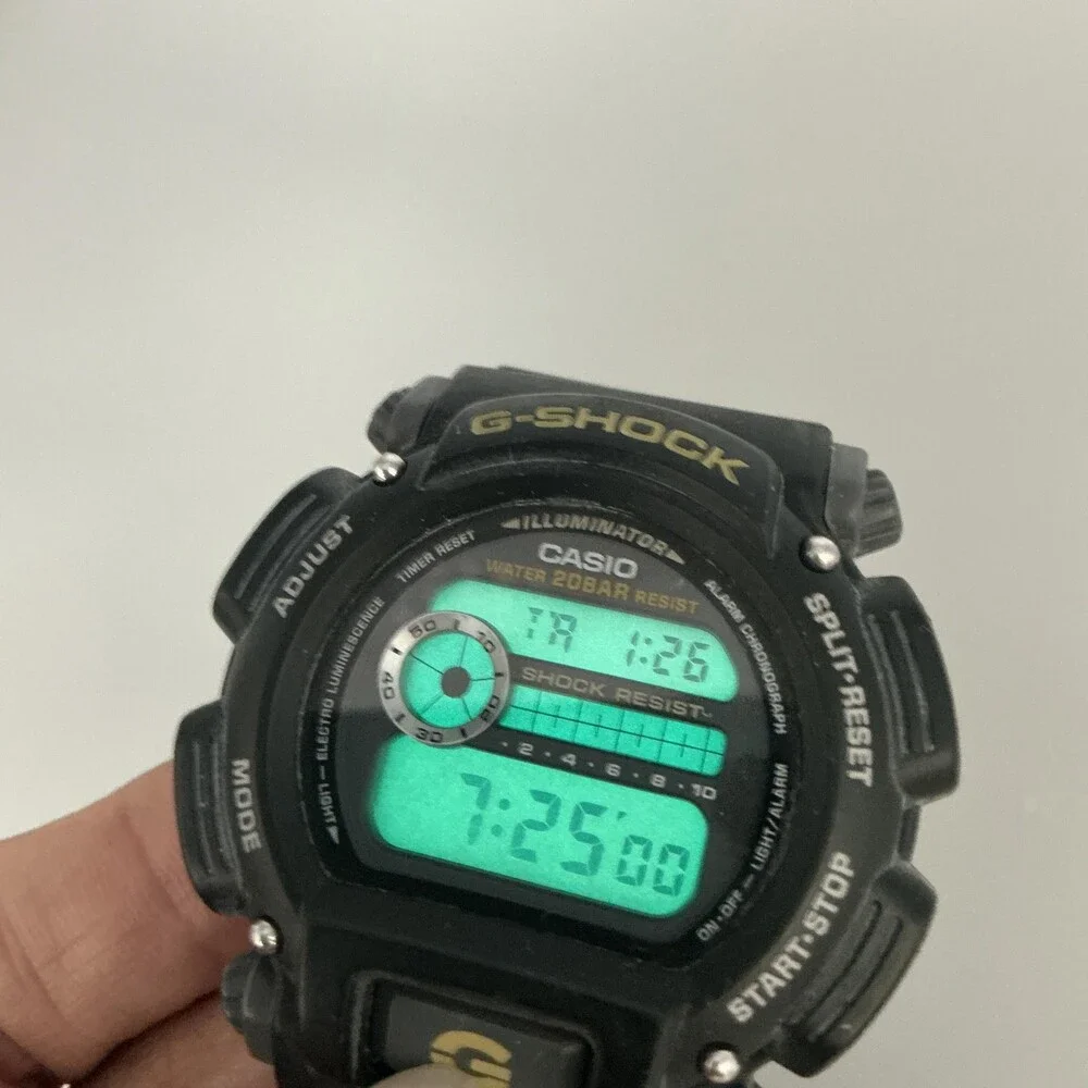 Casio G-Shock DW-9052 Mens Watch 44mm Digital Black Resin Strap Day Date